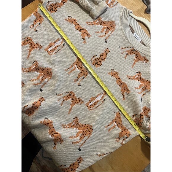 White Birch Womens LARGE Sweater With Cheetahs Oversized Comfy Slouchy Crew Neck - Picture 6 of 9